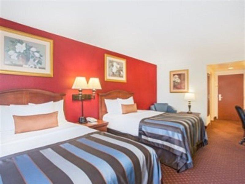 Holiday Inn Express & Suites - Mobile - I-65 By Ihg Экстерьер фото