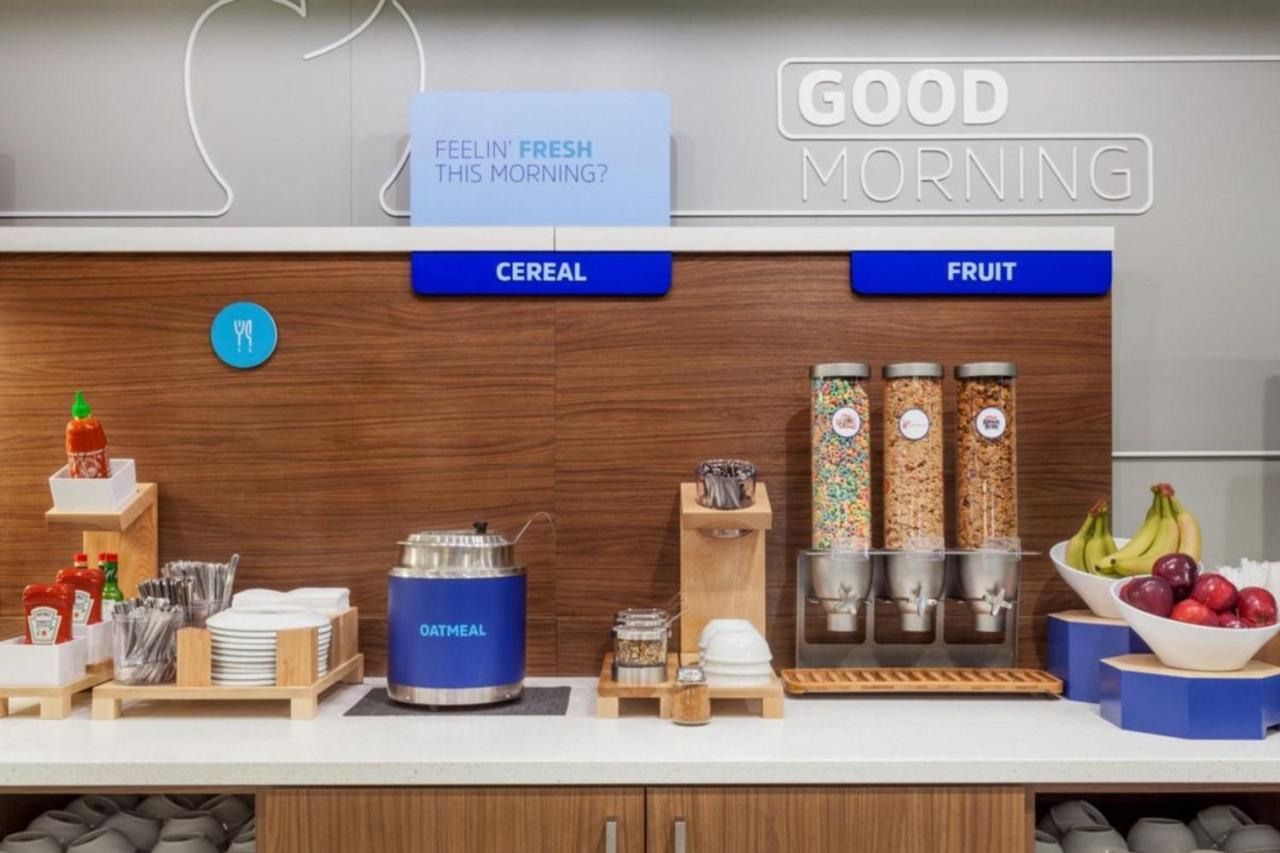 Holiday Inn Express & Suites - Mobile - I-65 By Ihg Экстерьер фото