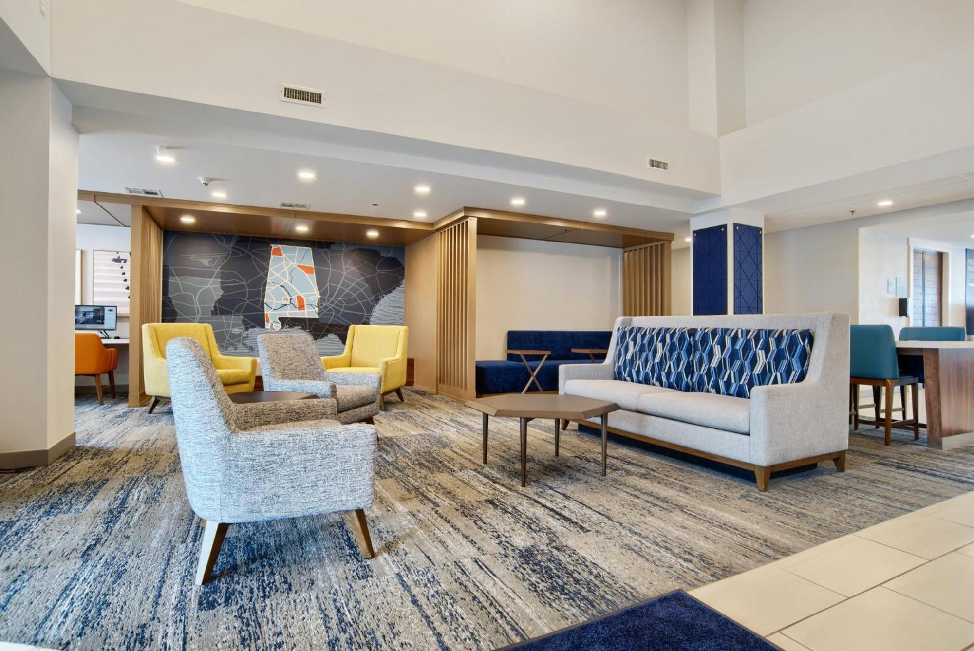 Holiday Inn Express & Suites - Mobile - I-65 By Ihg Экстерьер фото
